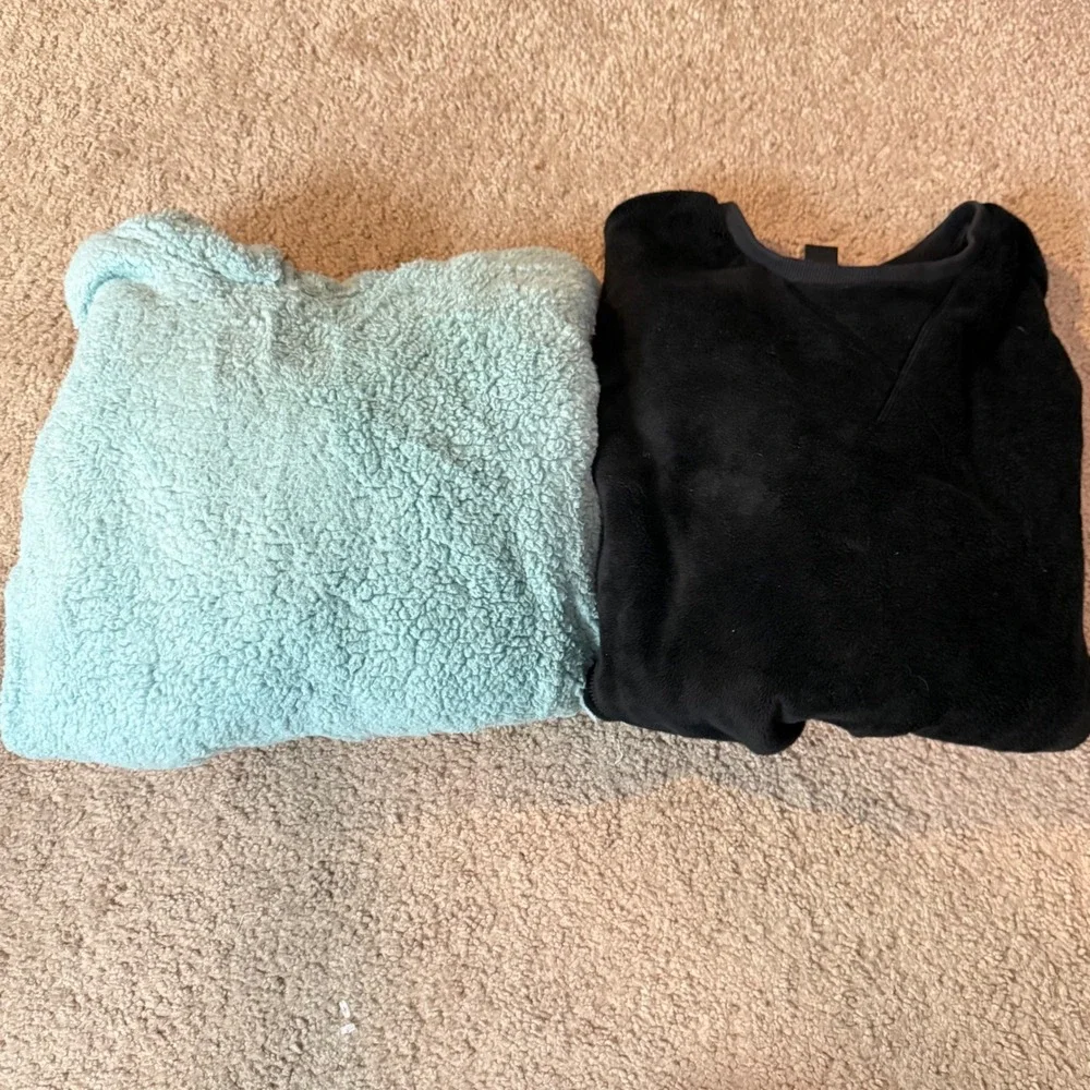 Athleta Girl Sweatshirt Lot Girls XXL 16 Sherpa Fleece Mint Green Black Athletic